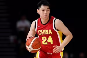 崔永熙：中国男篮由防守发起进攻&今天防守不好 不能以紧为借口